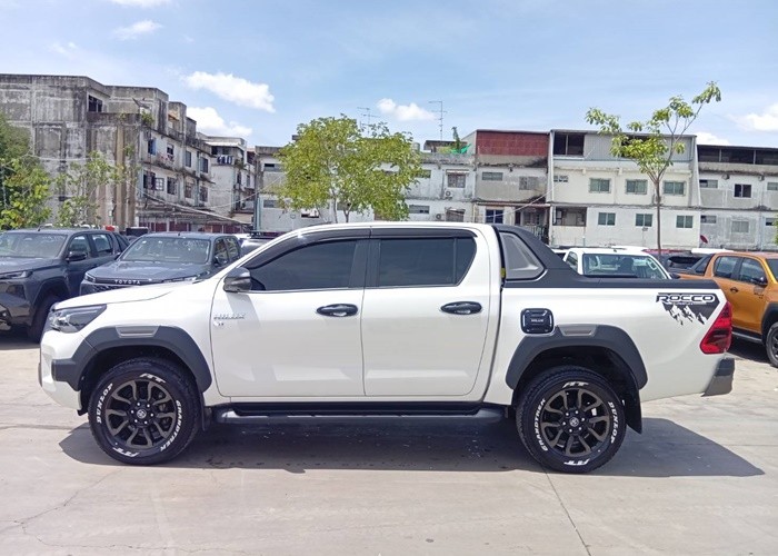 Used 10
                    TOYOTA
                     for Sale Image