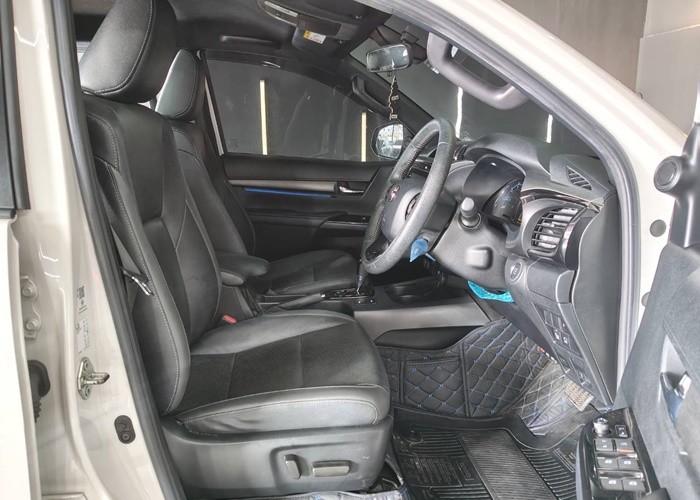 Used 10
                    TOYOTA
                     for Sale Image
