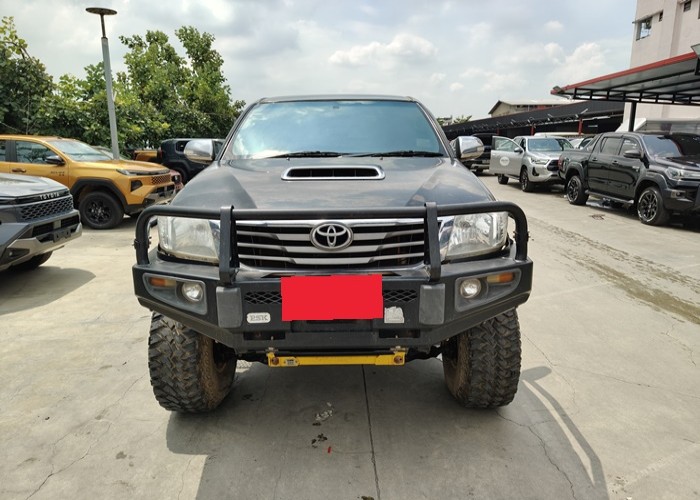 Used 12
                    TOYOTA
                     for Sale Image