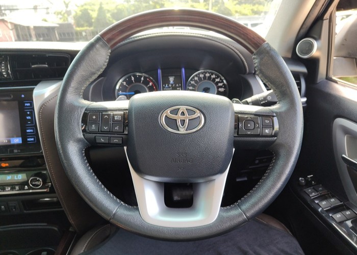 Used 10
                    TOYOTA
                     for Sale Image