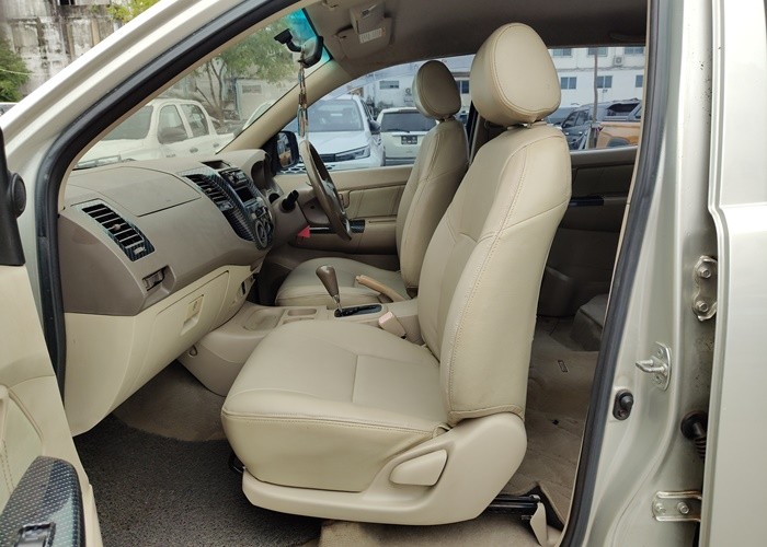 Used 5
                    TOYOTA
                     for Sale Image