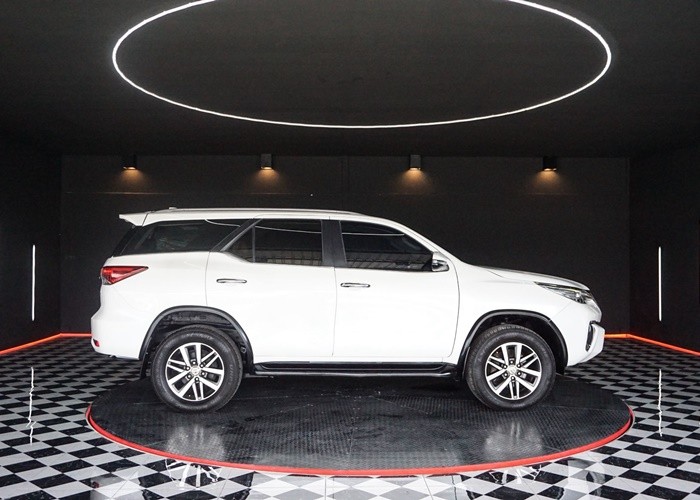 Used 11
                    TOYOTA
                     for Sale Image