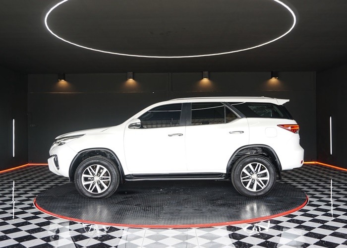 Used 11
                    TOYOTA
                     for Sale Image