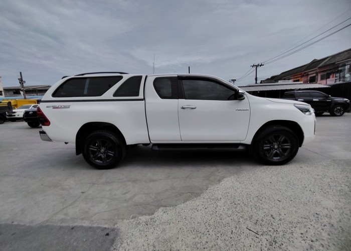 Used 12
                    TOYOTA
                     for Sale Image