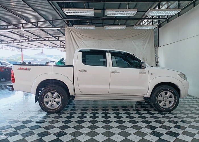 Used 9
                    TOYOTA
                     for Sale Image