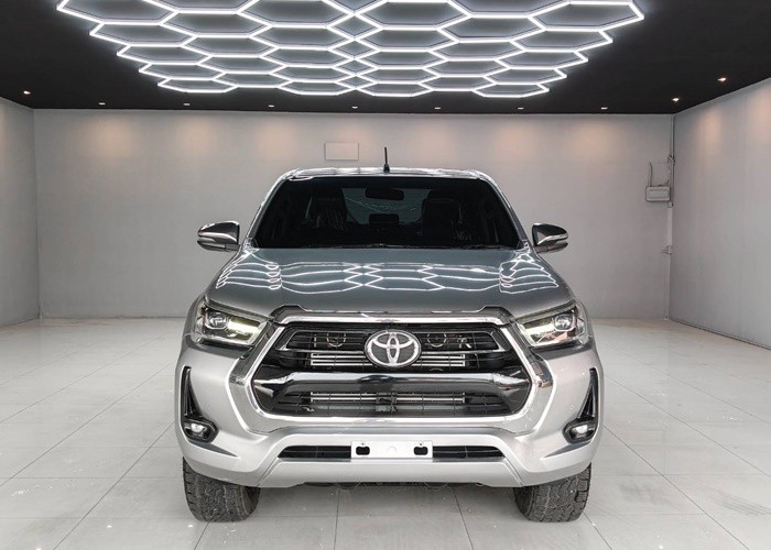 Used 6
                    TOYOTA
                     for Sale Image
