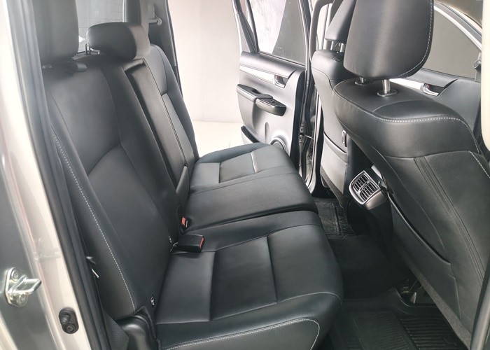 Used 9
                    TOYOTA
                     for Sale Image