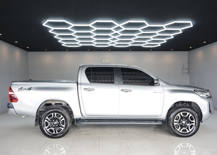 Used 9
                    TOYOTA
                     for Sale Image