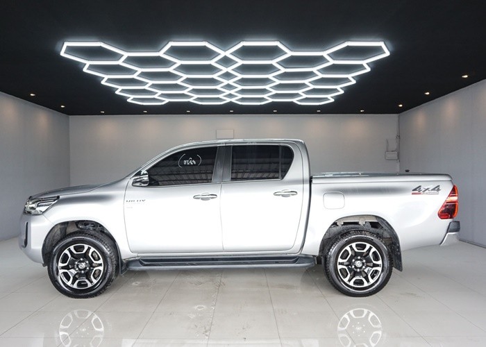 Used 9
                    TOYOTA
                     for Sale Image