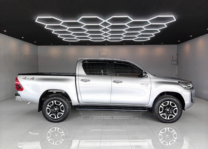 Used 6
                    TOYOTA
                     for Sale Image