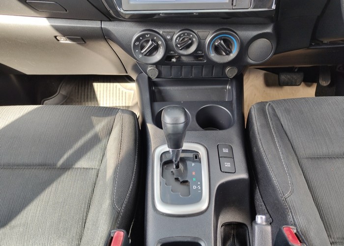 Used 6
                    TOYOTA
                     for Sale Image