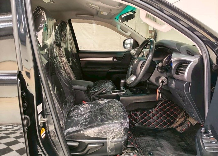 Used 9
                    TOYOTA
                     for Sale Image