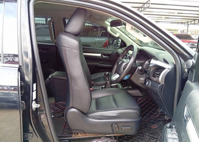 Used 5
                    TOYOTA
                     for Sale Image