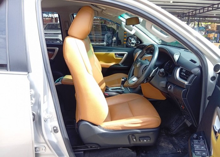 Used 1
                    TOYOTA
                     for Sale Image
