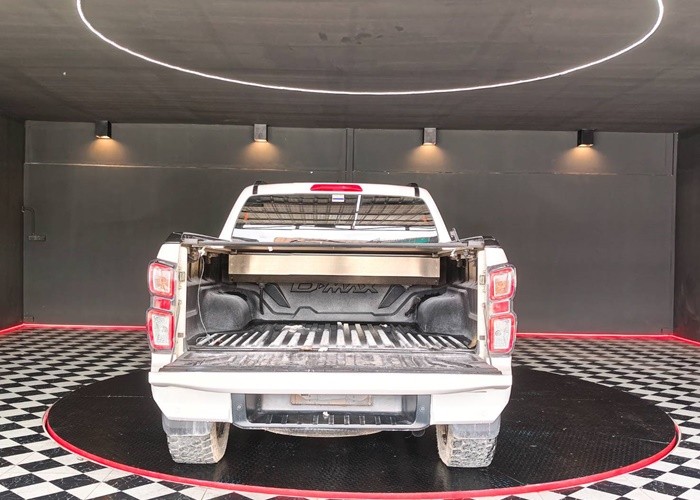 Used 1
                    ISUZU
                     for Sale Image