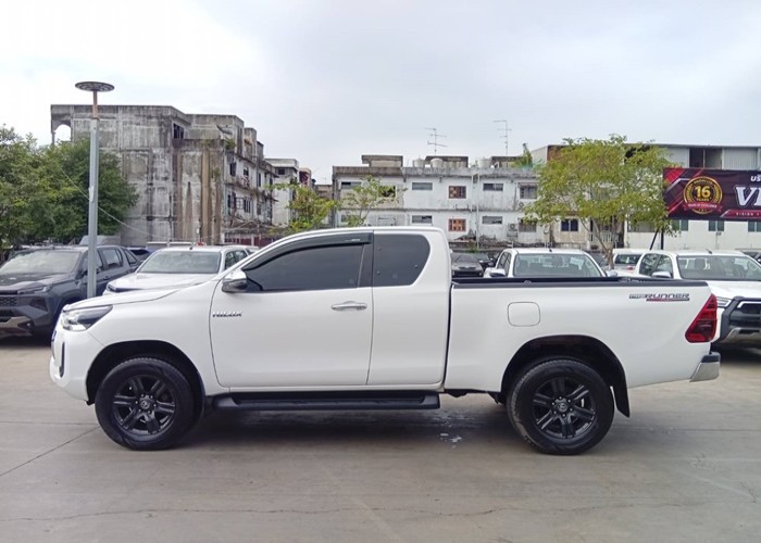 Used 7
                    TOYOTA
                     for Sale Image