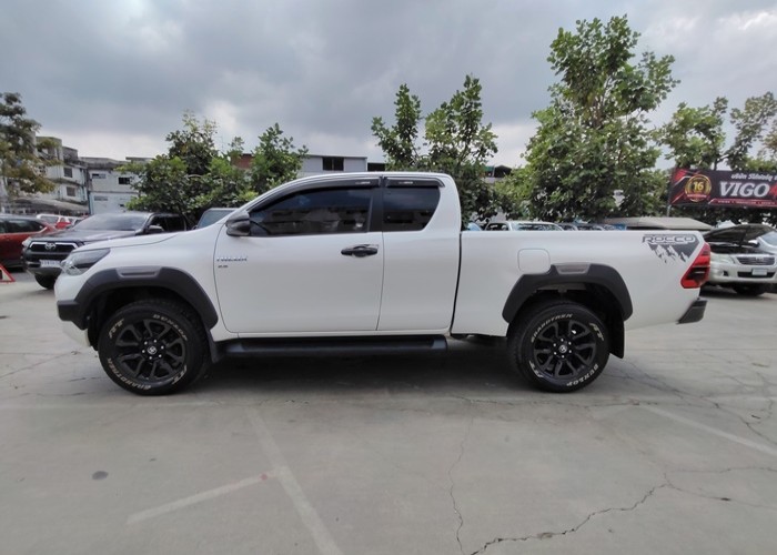 Used 11
                    TOYOTA
                     for Sale Image