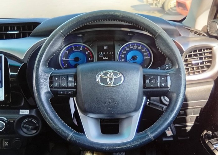 Used 10
                    TOYOTA
                     for Sale Image