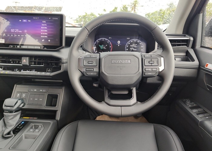 Used 5
                    TOYOTA
                     for Sale Image
