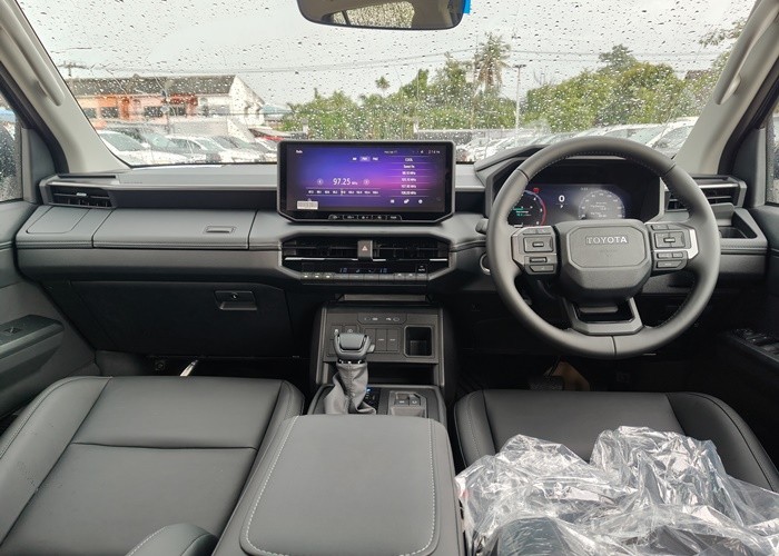 Used 5
                    TOYOTA
                     for Sale Image