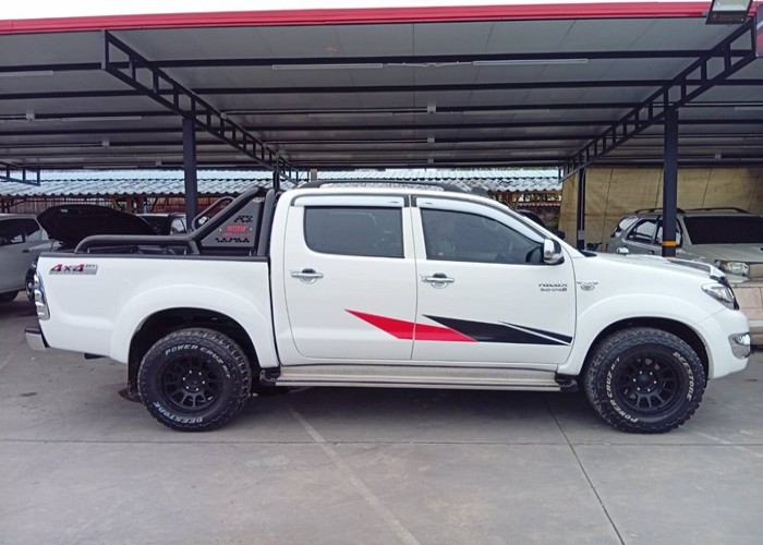 Used 12
                    TOYOTA
                     for Sale Image