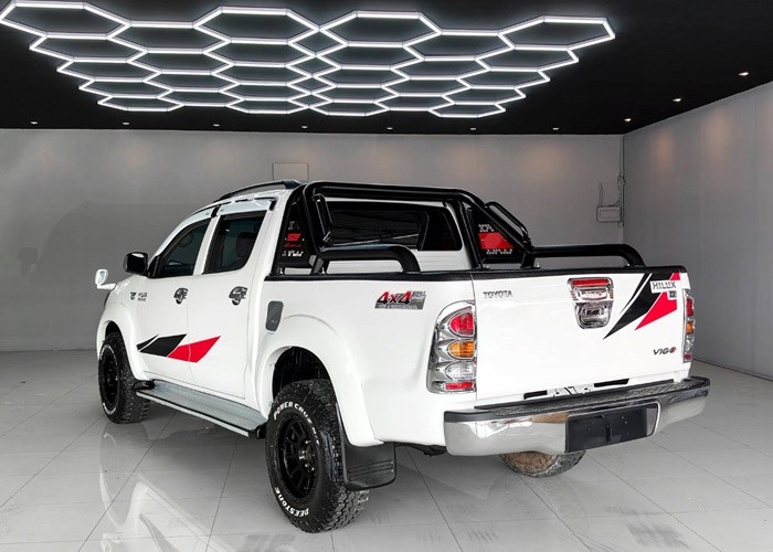 Used 12
                    TOYOTA
                     for Sale Image