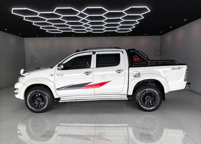 Used 12
                    TOYOTA
                     for Sale Image