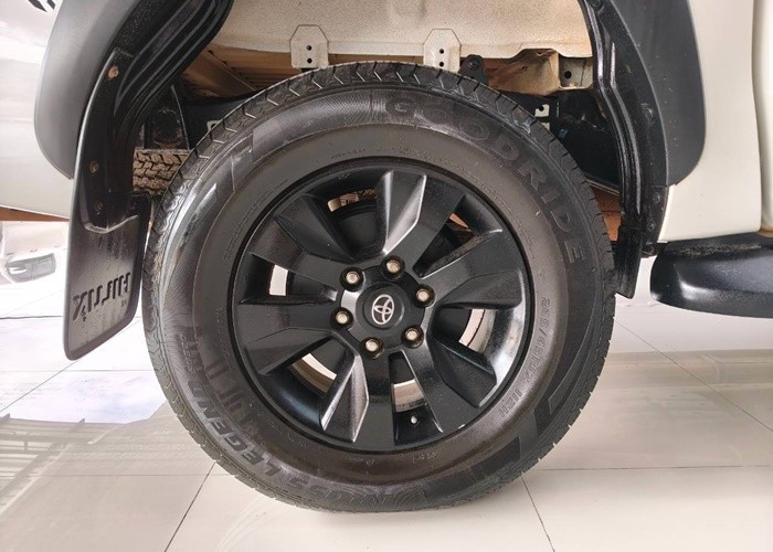 Used 1
                    TOYOTA
                     for Sale Image