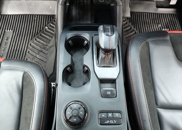 Used 10
                    FORD
                     for Sale Image