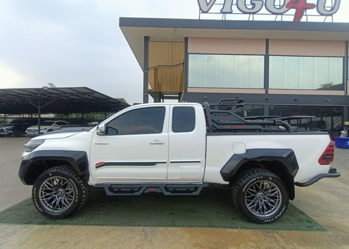 Used 7
                    TOYOTA
                     for Sale Image