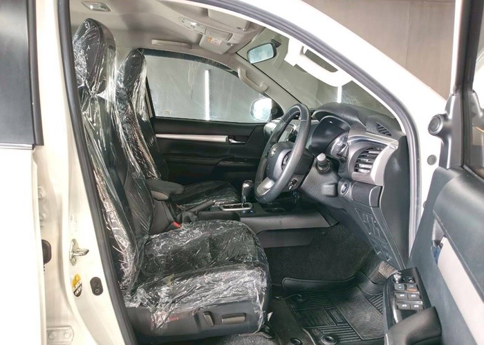 Used 12
                    TOYOTA
                     for Sale Image