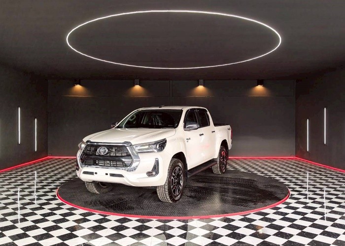 Used 12
                    TOYOTA
                     for Sale Image