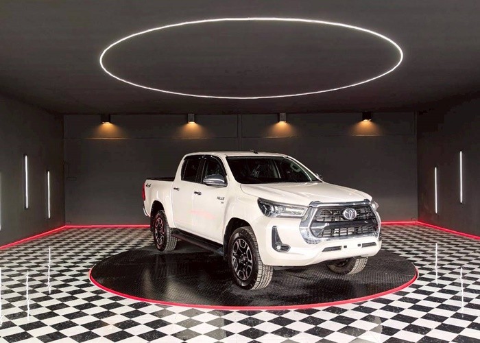 Used 12
                    TOYOTA
                     for Sale Image
