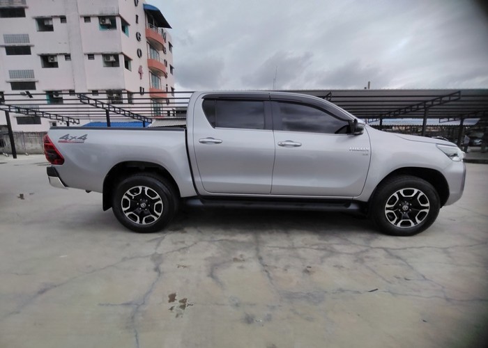 Used 5
                    TOYOTA
                     for Sale Image
