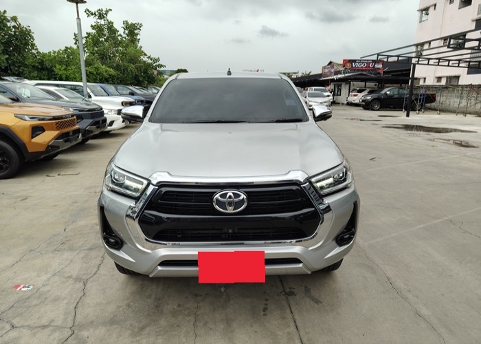 Used 5
                    TOYOTA
                     for Sale Image