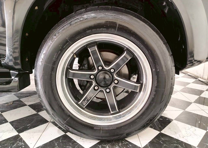 Used 5
                    TOYOTA
                     for Sale Image