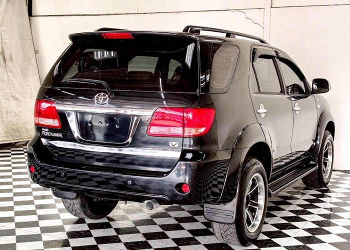 Used 5
                    TOYOTA
                     for Sale Image