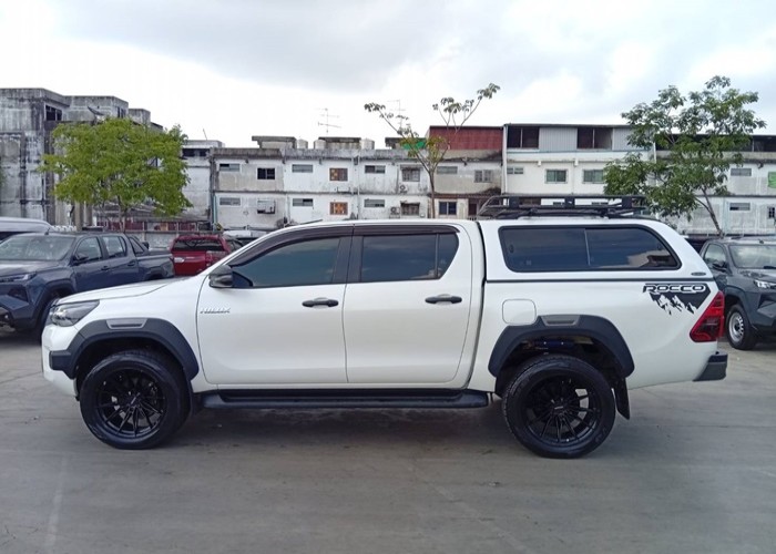 Used 9
                    TOYOTA
                     for Sale Image