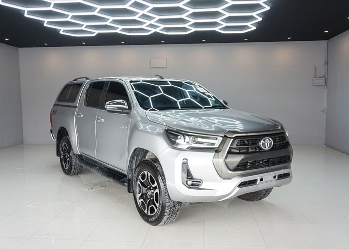 Used 9
                    TOYOTA
                     for Sale Image