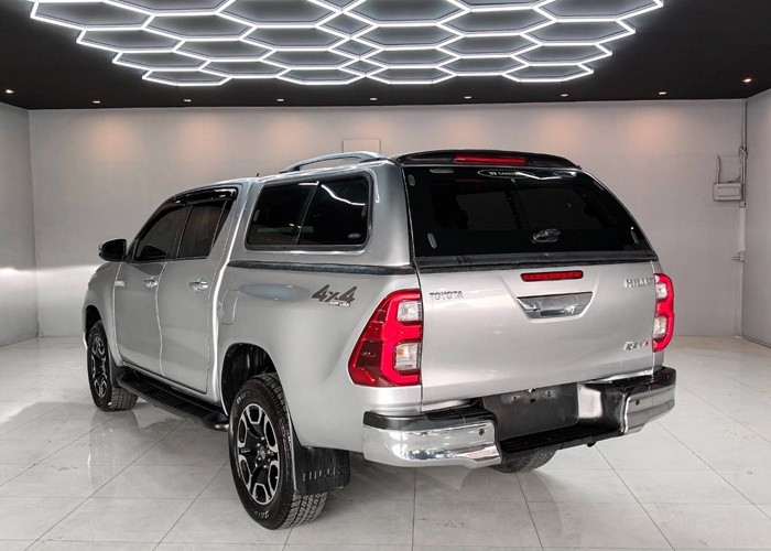 Used 9
                    TOYOTA
                     for Sale Image