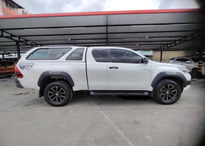 Used 6
                    TOYOTA
                     for Sale Image