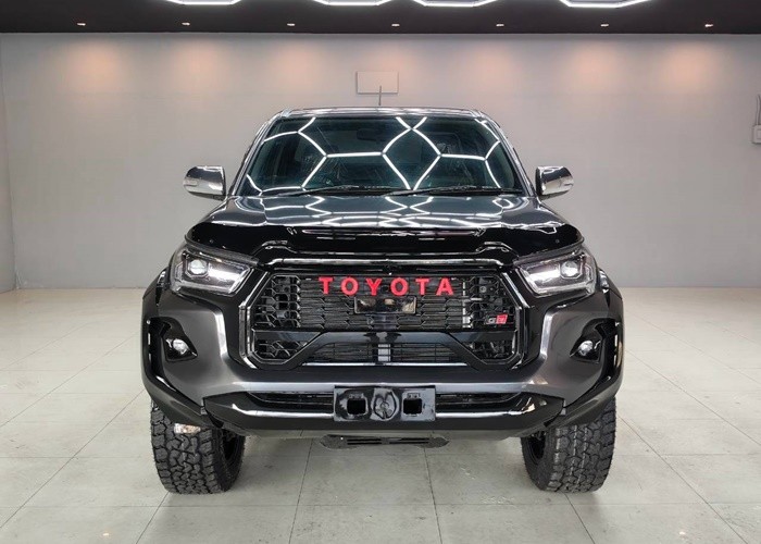 Used 8
                    TOYOTA
                     for Sale Image