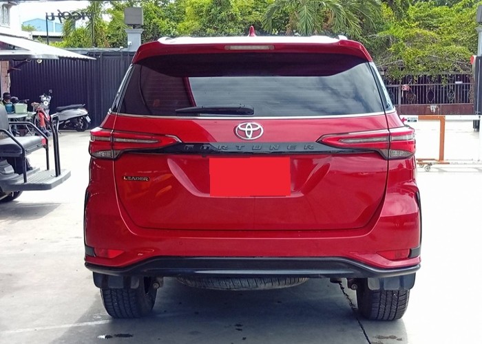 Used 8
                    TOYOTA
                     for Sale Image