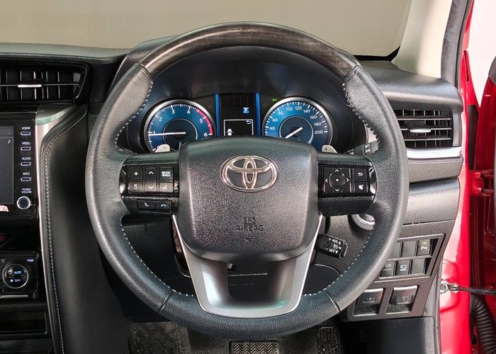 Used 8
                    TOYOTA
                     for Sale Image