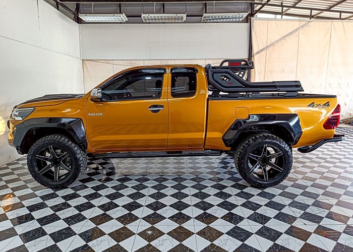 Used 5
                    TOYOTA
                     for Sale Image