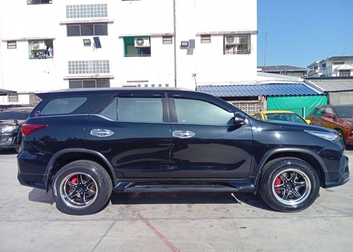 Used 5
                    TOYOTA
                     for Sale Image