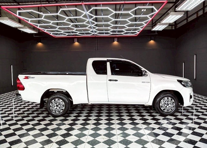 Used 10
                    TOYOTA
                     for Sale Image