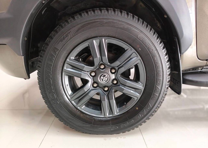 Used 10
                    TOYOTA
                     for Sale Image