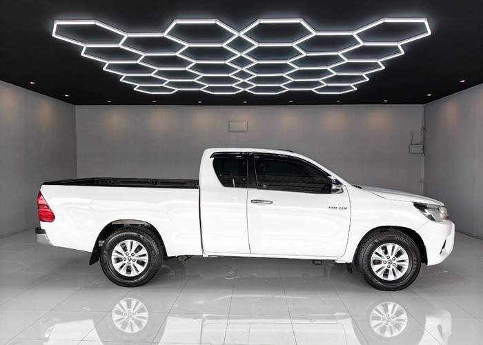 Used 5
                    TOYOTA
                     for Sale Image