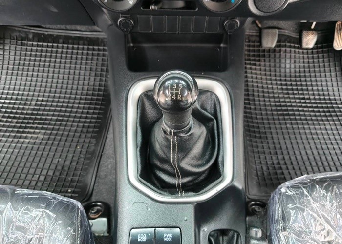 Used 5
                    TOYOTA
                     for Sale Image